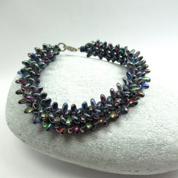 Hand woven Spiky bracelet - Picture 10 of 10
